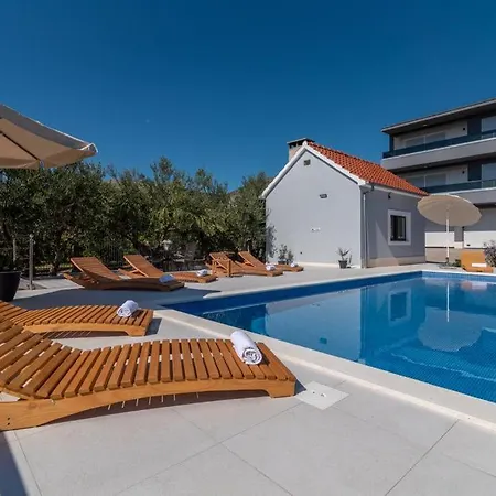Dalmata Apartament *